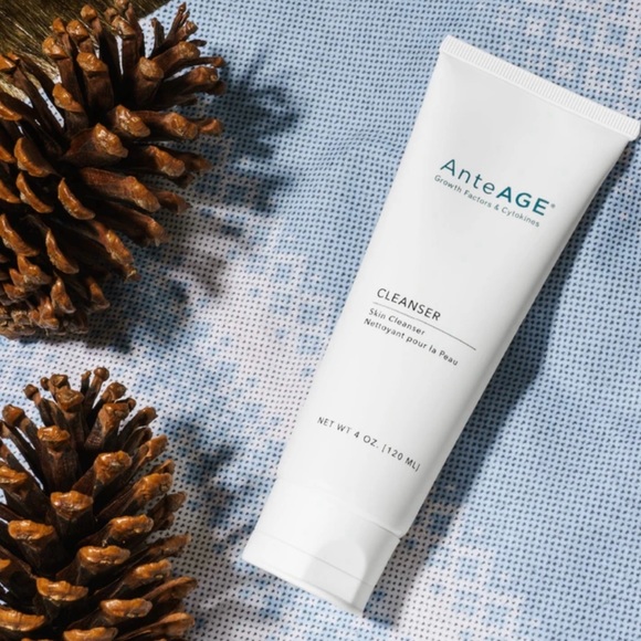 AnteAGE Skincare Bundle Deal- Serum, Accelerator, Cleanser and Moisturizer - Picture 8 of 9